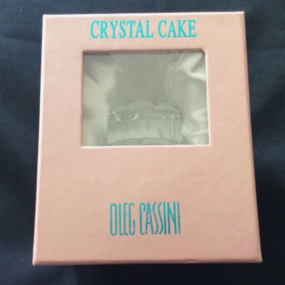 Crystal Wedding Cake Paperweight Figure Pink Top - Picture 3 of 3